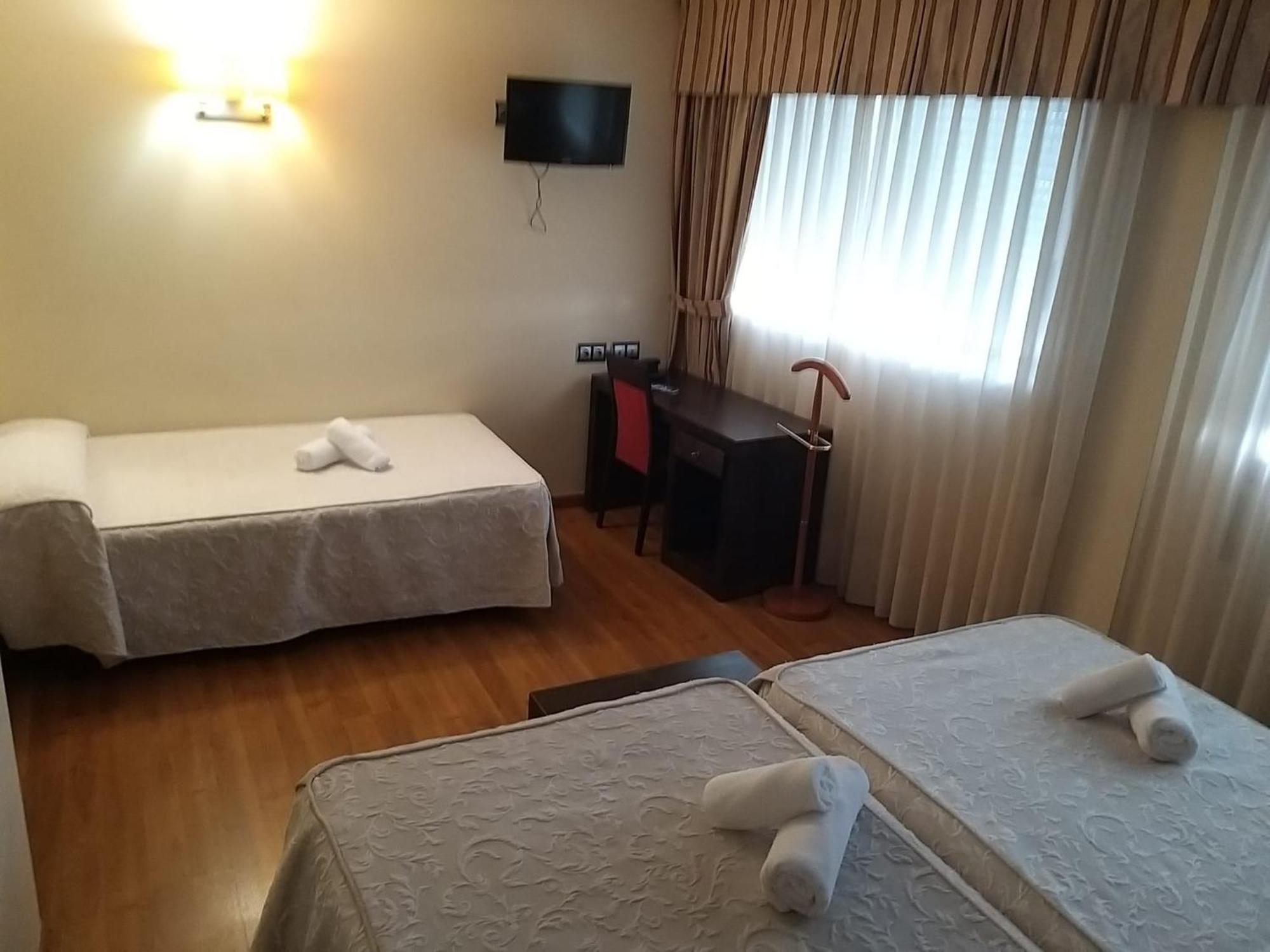 Hotel Condes De Lemos Espana Монфорте-де-Лемос Екстер'єр фото